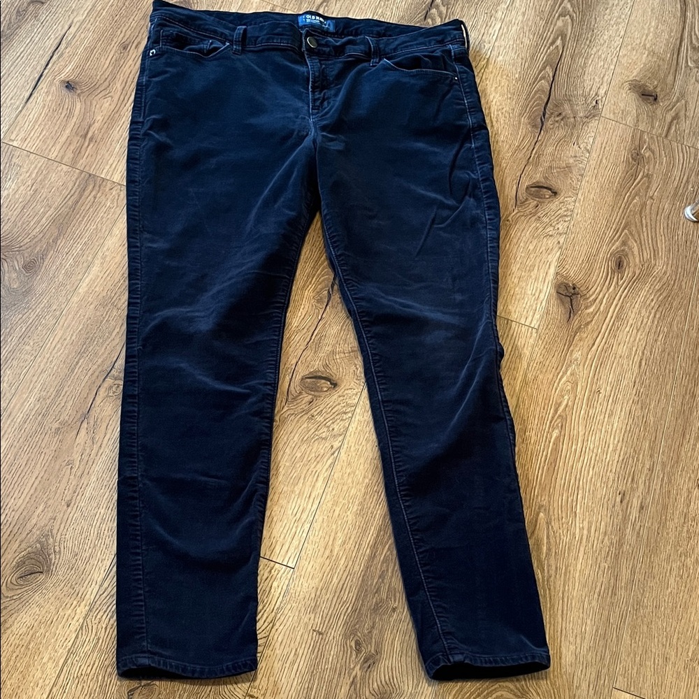 Old Navy Rockstar Midrise charcoal skinny jeans in stretchy velvet
